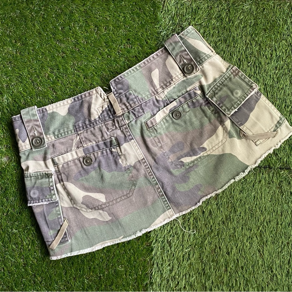 Abercrombie camo skirt - Picture 10 of 12